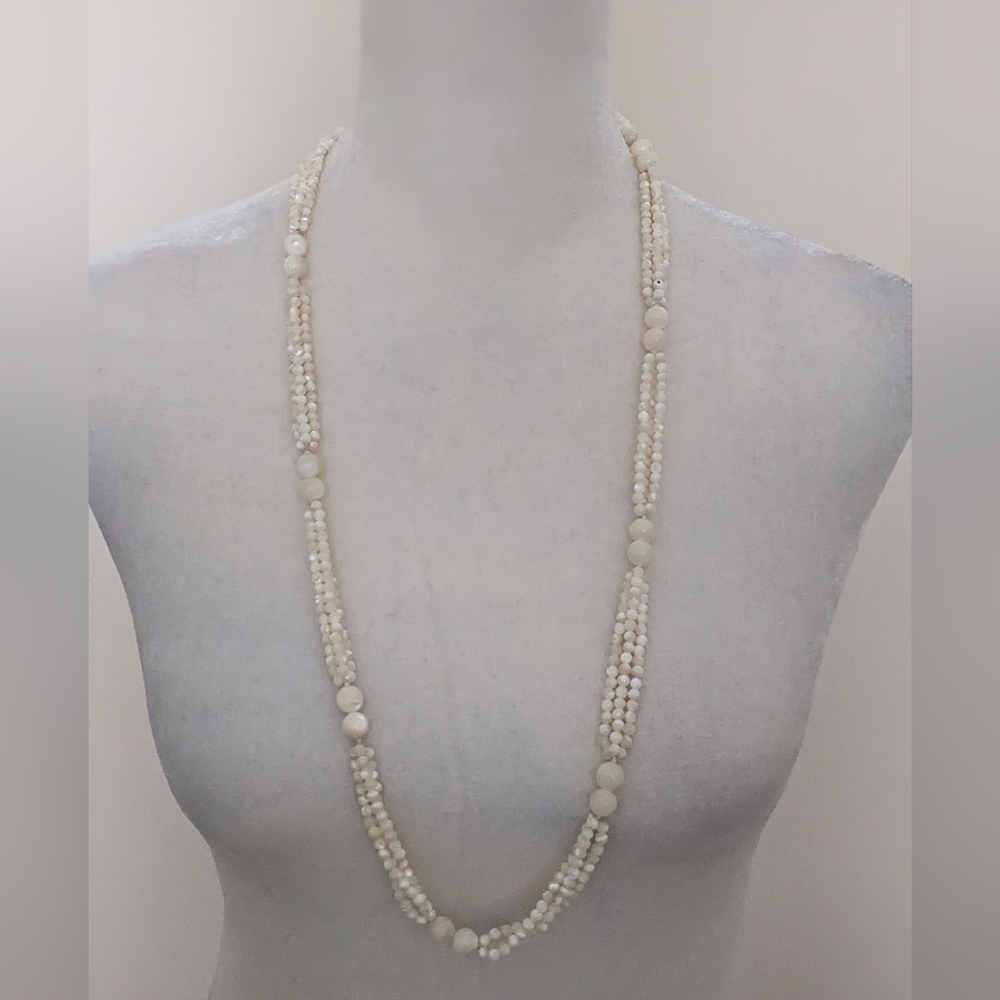 Beaded necklace